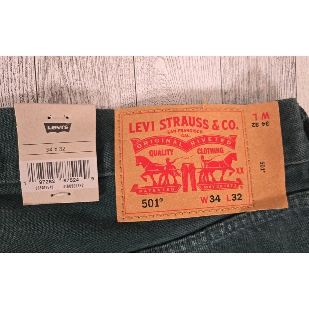 Levi's 501 Mens Jeans 34x32 Sits at Waist Relaxed Thigh Straight Leg GREEN